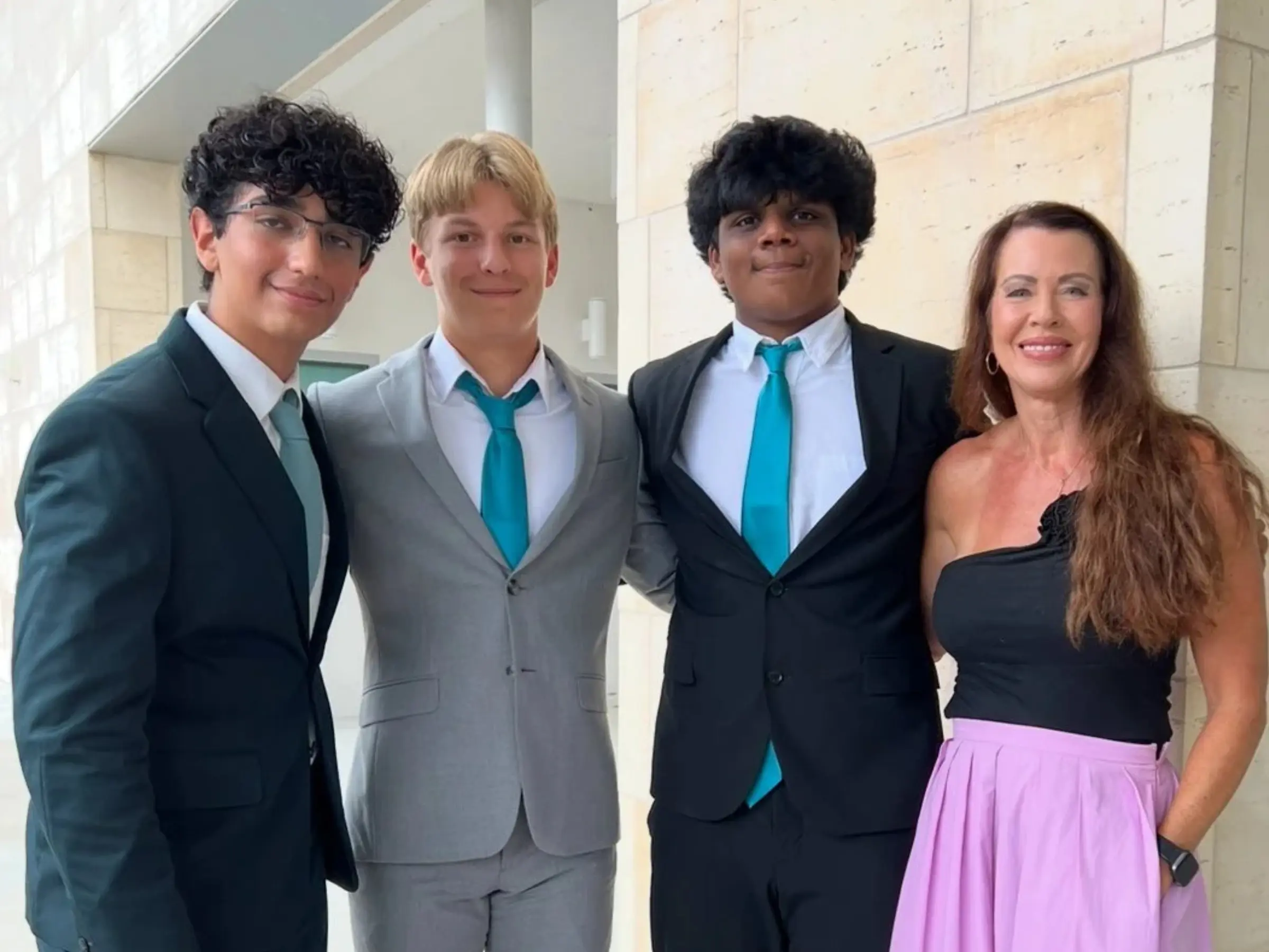  OptimizedImage,,,Optimized